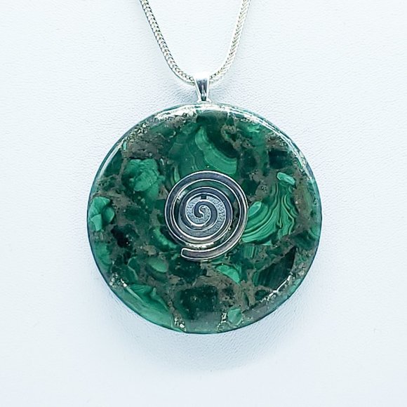 Circular Copper Malachite Necklace - Picture 5 of 5